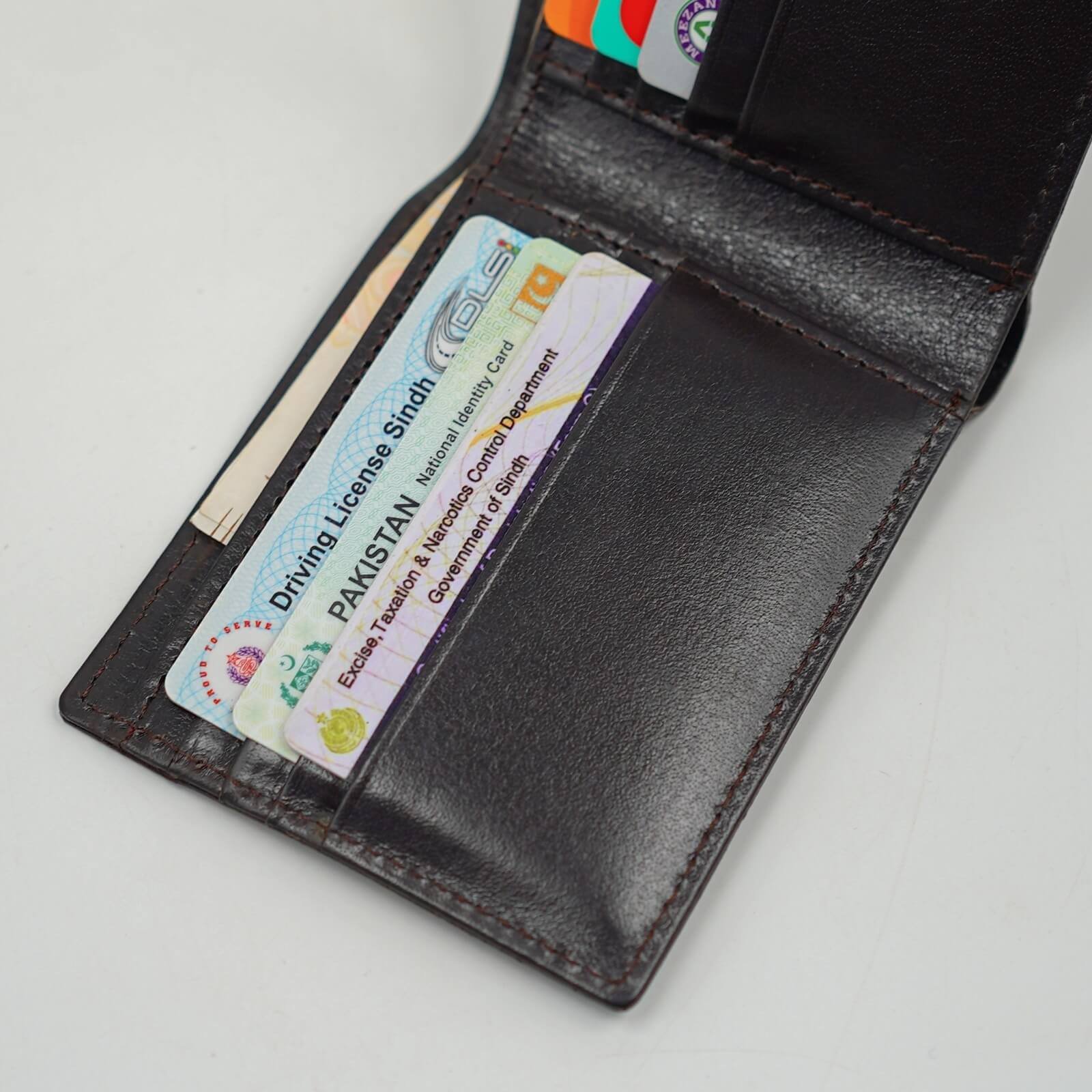 Glamouria RedEdge Bifold - Image 3