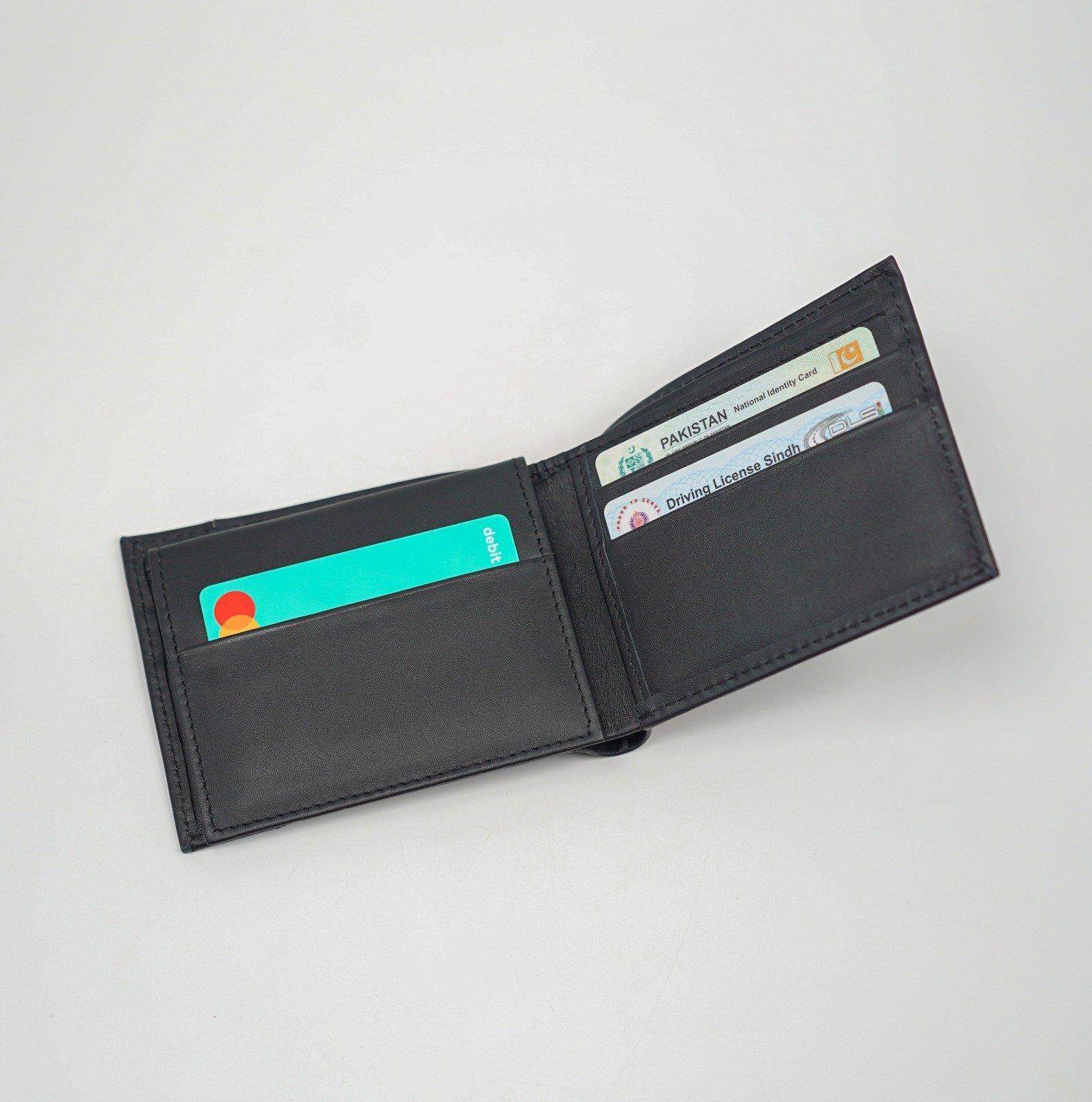 Glamouria ShadowLine Bifold - Image 6